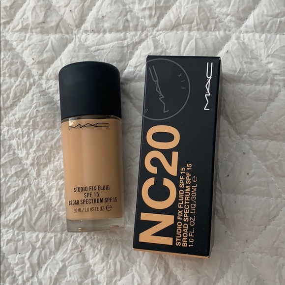 mac studio fix foundation nc20